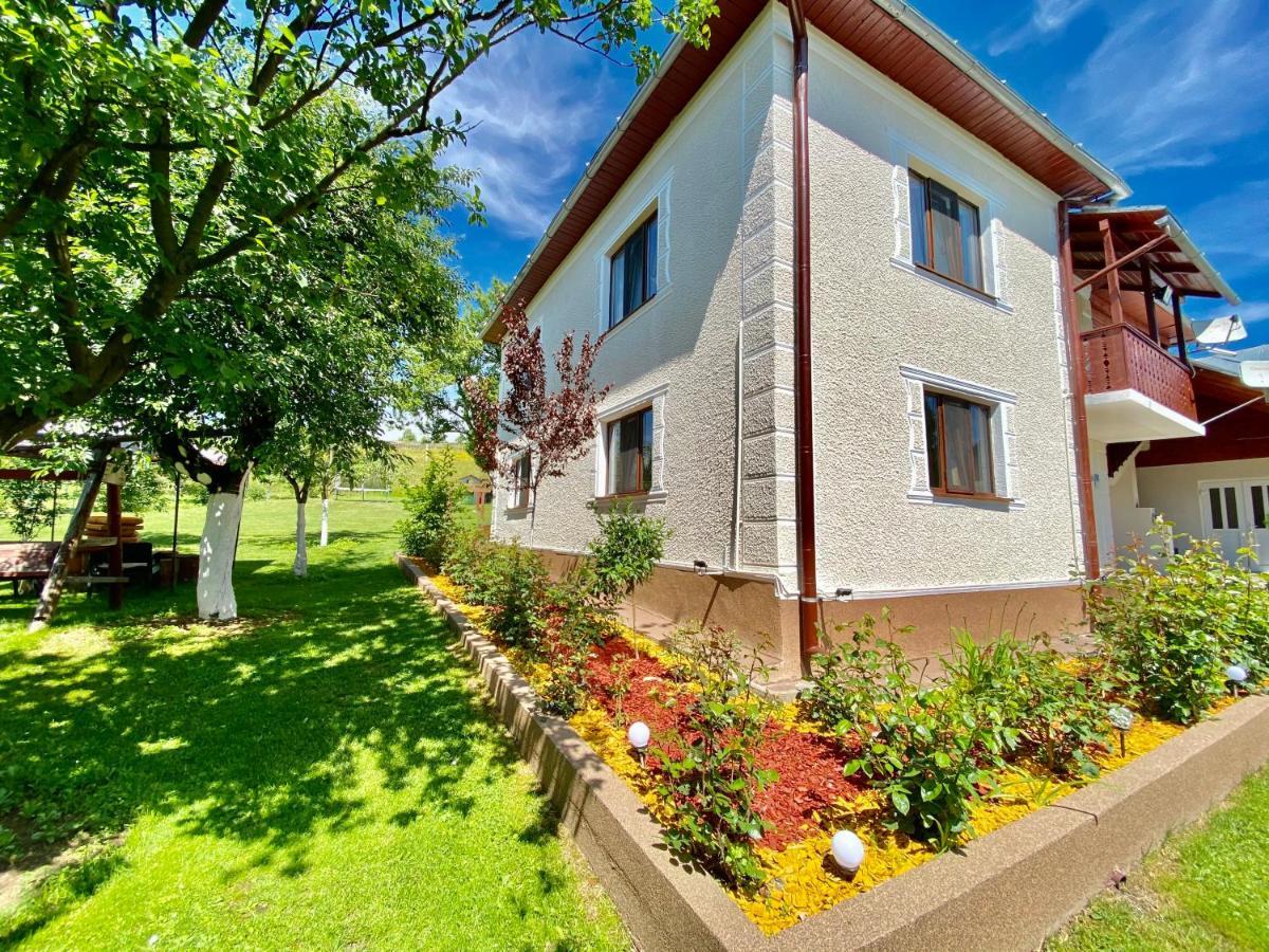 Pensiunea Casa Eden Mărişel Exteriér fotografie